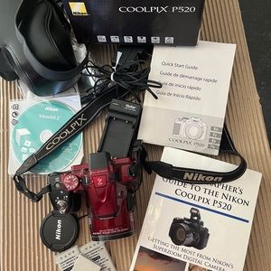 Nikon P520 complete camera package